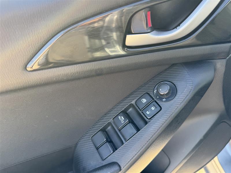 Mazda MAZDA3 i Sport 2016