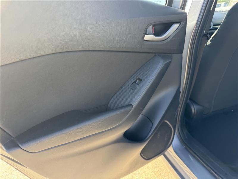 Mazda MAZDA3 i Sport 2016