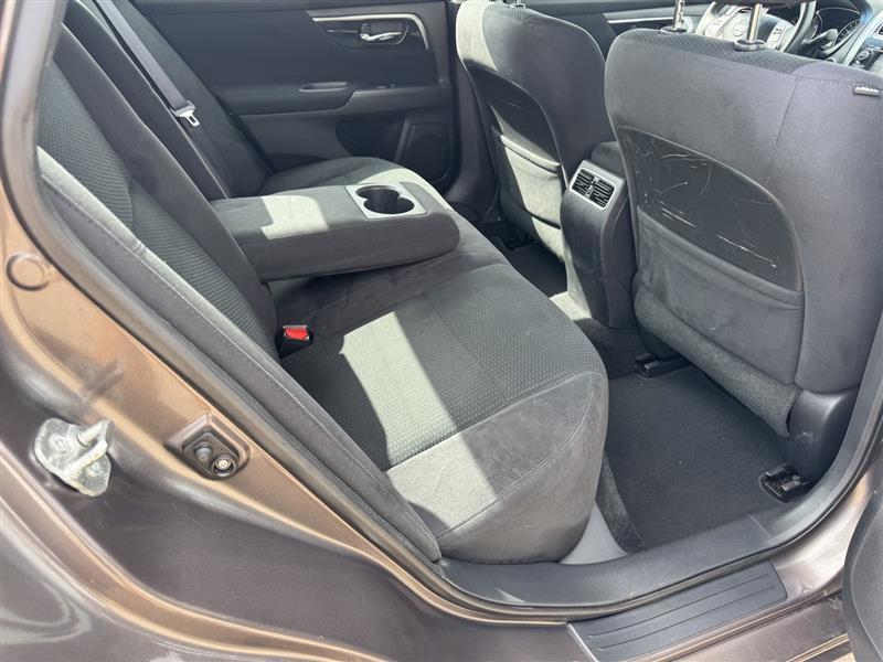 Nissan Altima 2.5 SV 2014