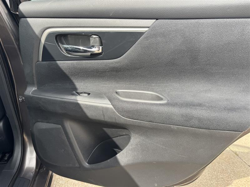 Nissan Altima 2.5 SV 2014