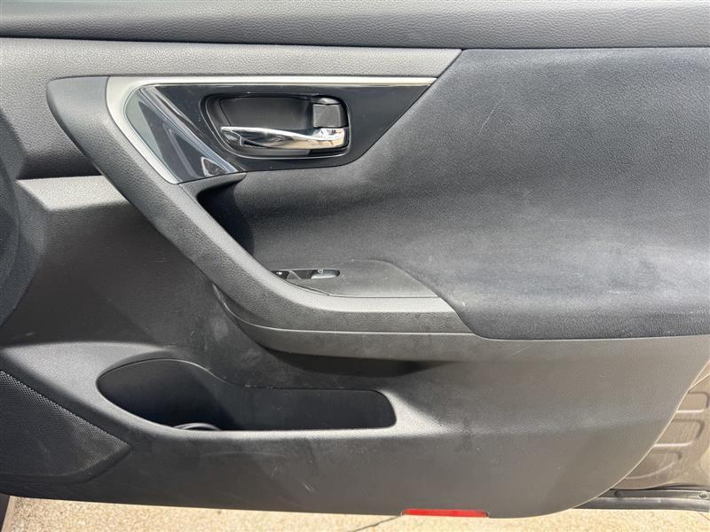 Nissan Altima 2.5 SV 2014