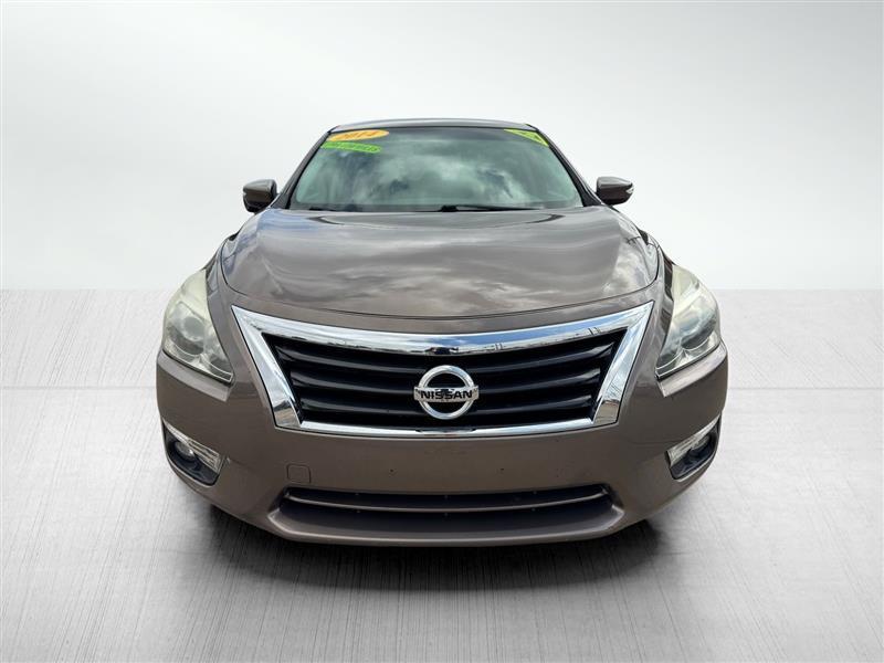 Nissan Altima 2.5 SV 2014
