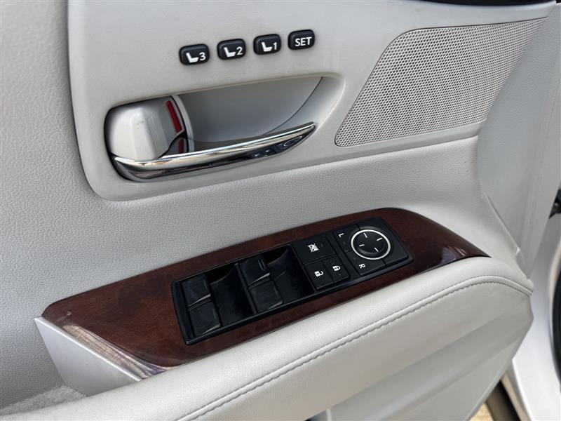 Lexus RX photo 12