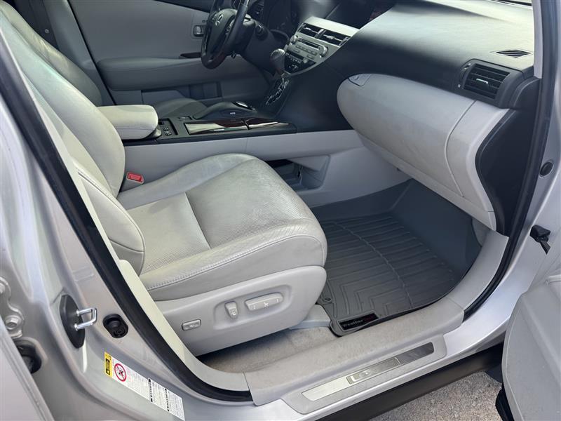 Lexus RX photo 34