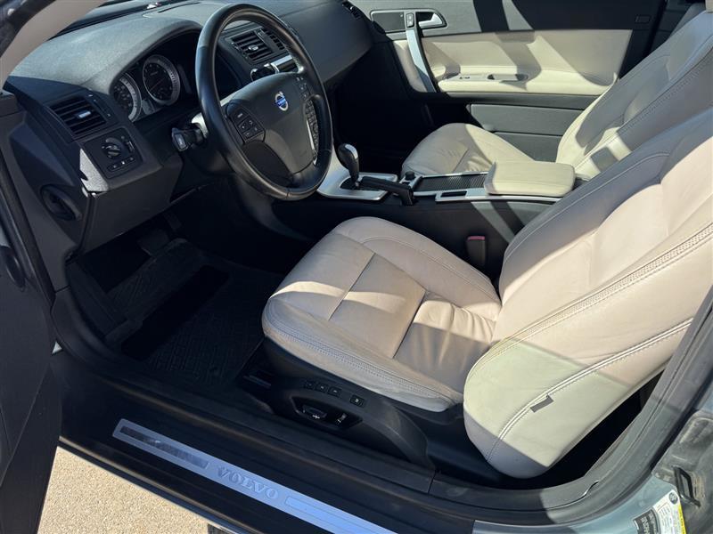 Volvo C70 T5 2011