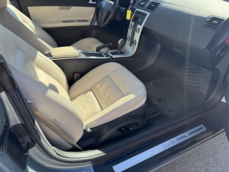 Volvo C70 T5 2011