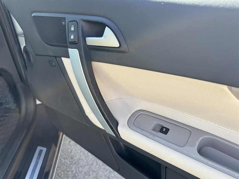 Volvo C70 T5 2011