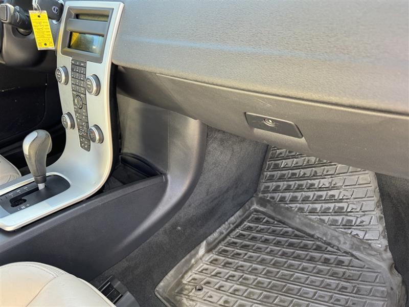 Volvo C70 T5 2011
