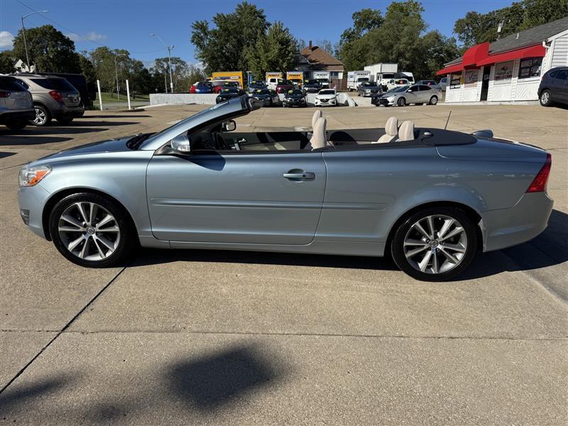 Volvo C70 T5 2011