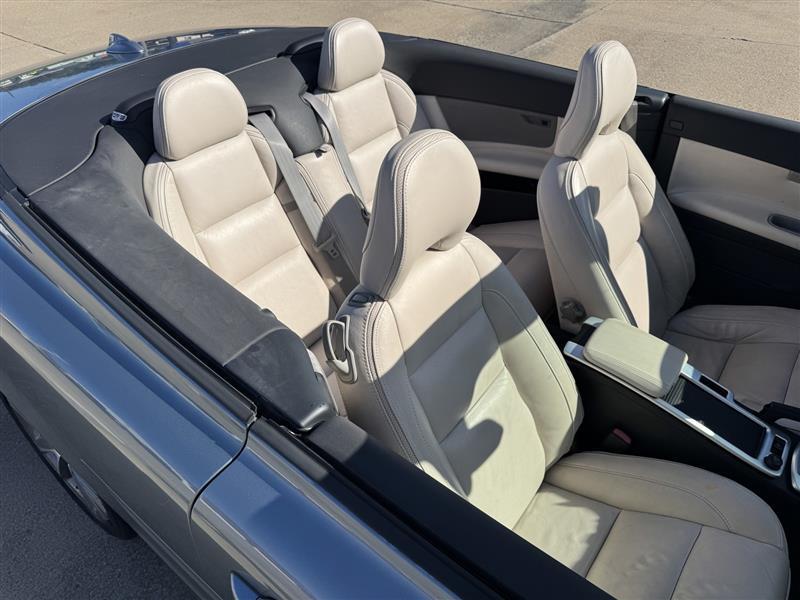 Volvo C70 T5 2011