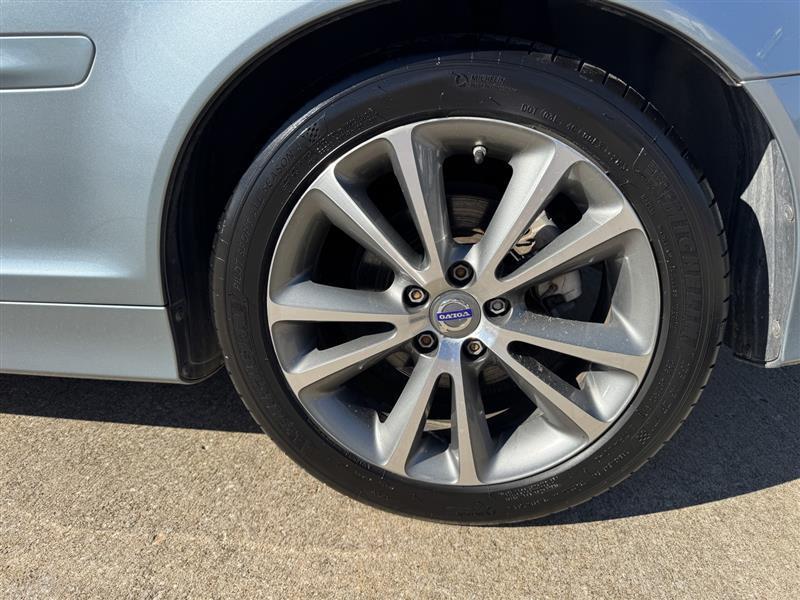 Volvo C70 T5 2011