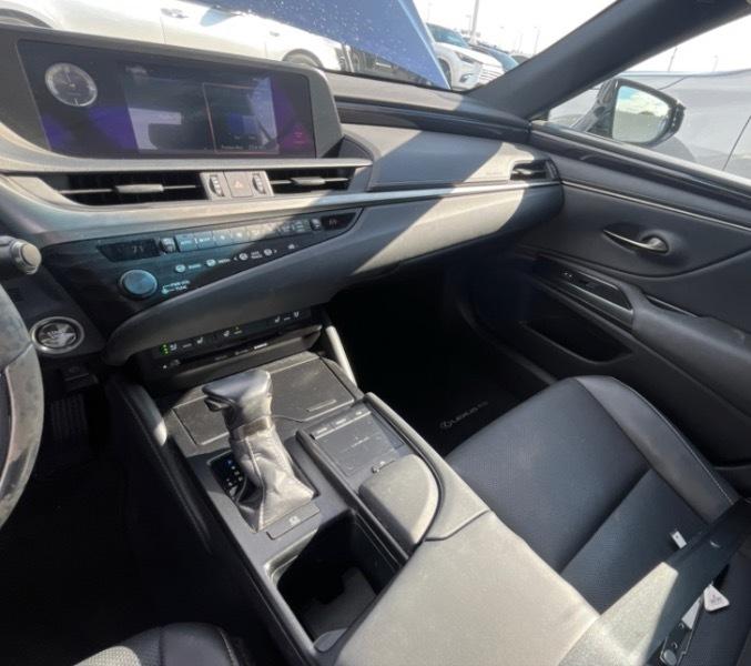 Lexus ES 350 4D Sedan 2020
