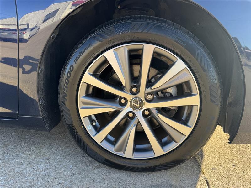 Lexus ES photo 44