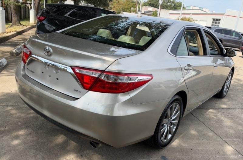 Toyota Camry XLE 2017