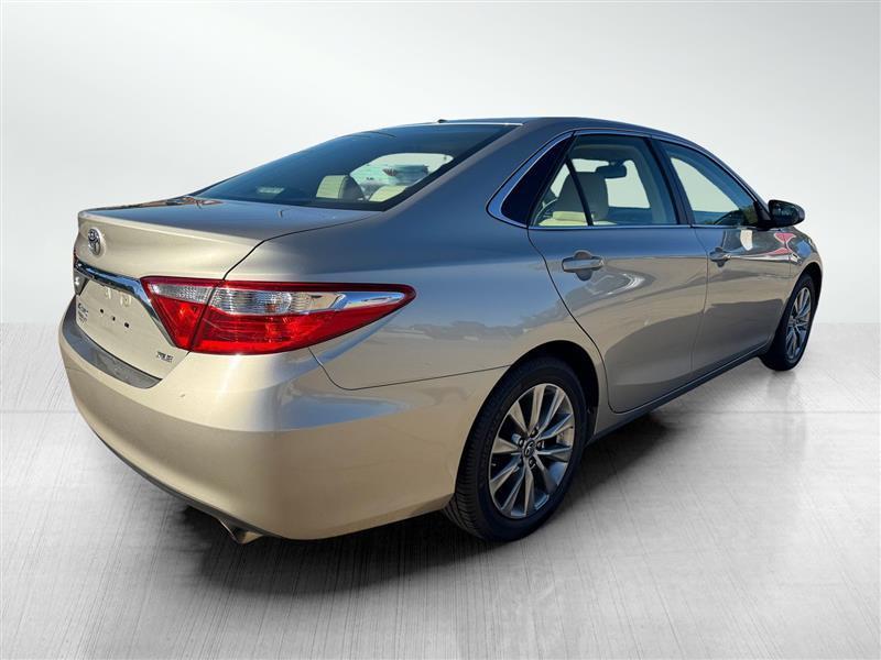 Toyota Camry XLE 2017