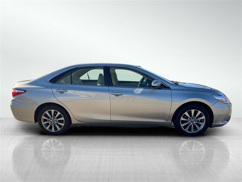 Toyota Camry XLE 2017