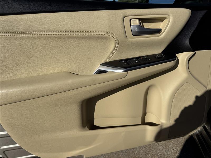 Toyota Camry XLE 2017
