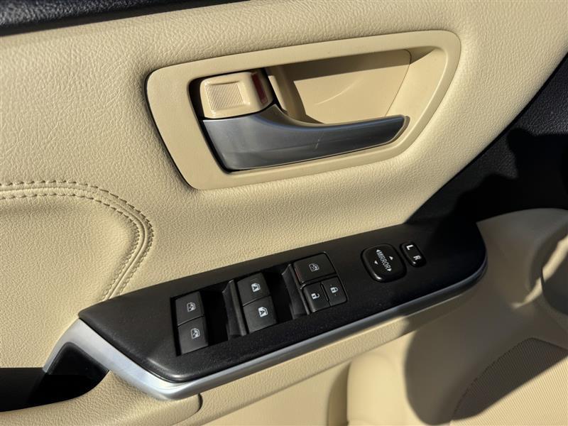 Toyota Camry XLE 2017