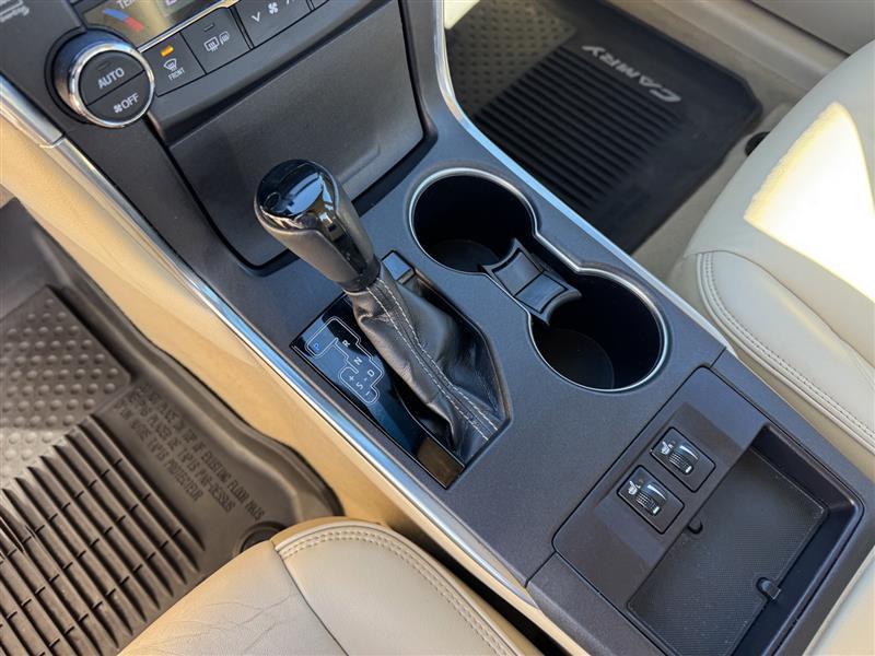 Toyota Camry XLE 2017