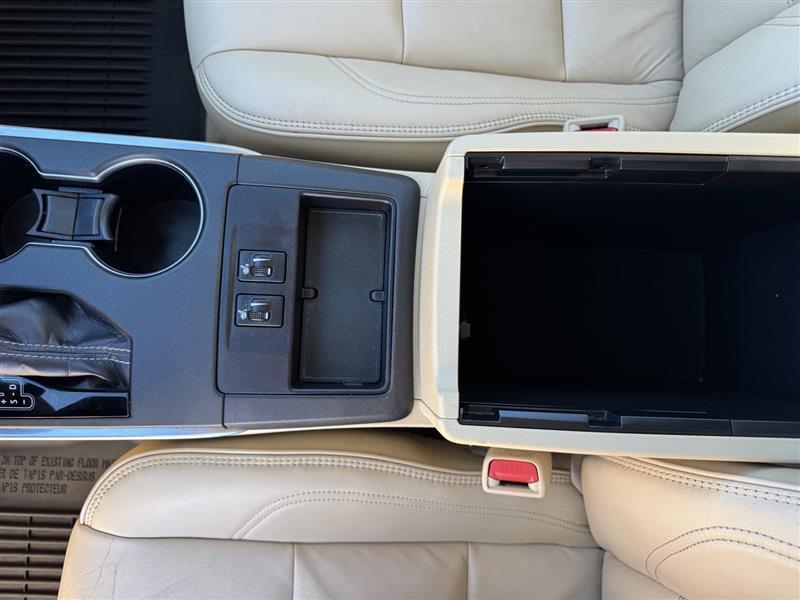 Toyota Camry XLE 2017