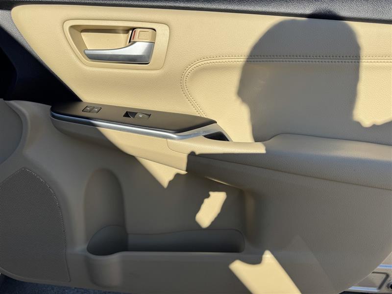 Toyota Camry XLE 2017