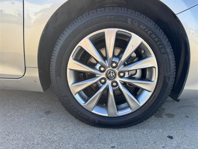 Toyota Camry XLE 2017