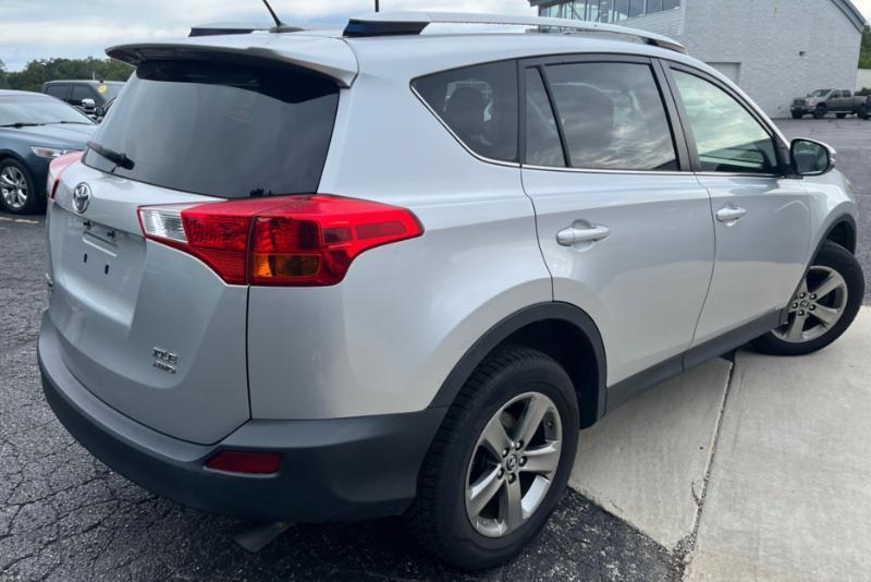 Toyota RAV4 XLE AWD 2015