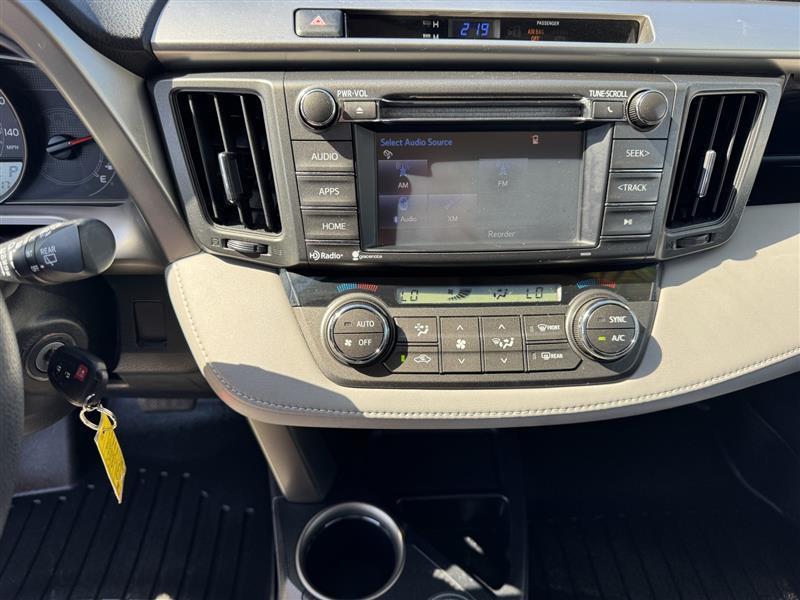 Toyota RAV4 XLE AWD 2015