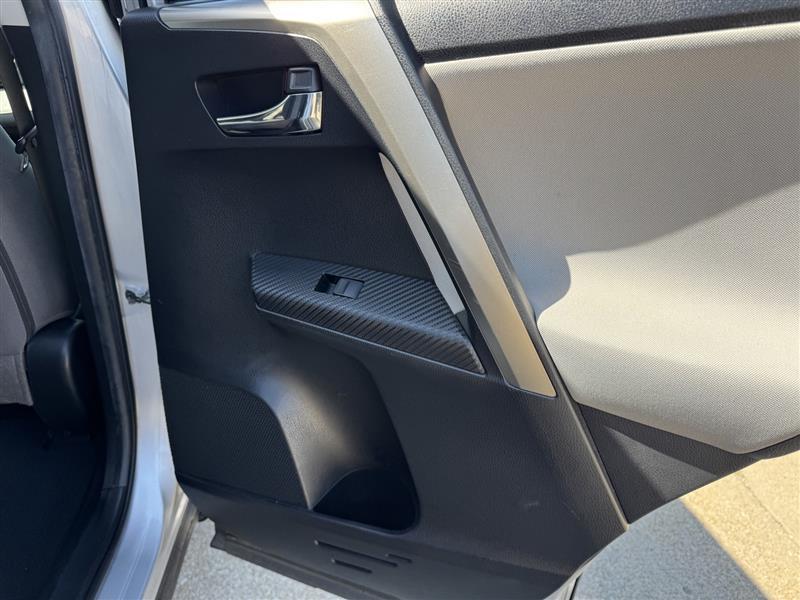 Toyota RAV4 XLE AWD 2015