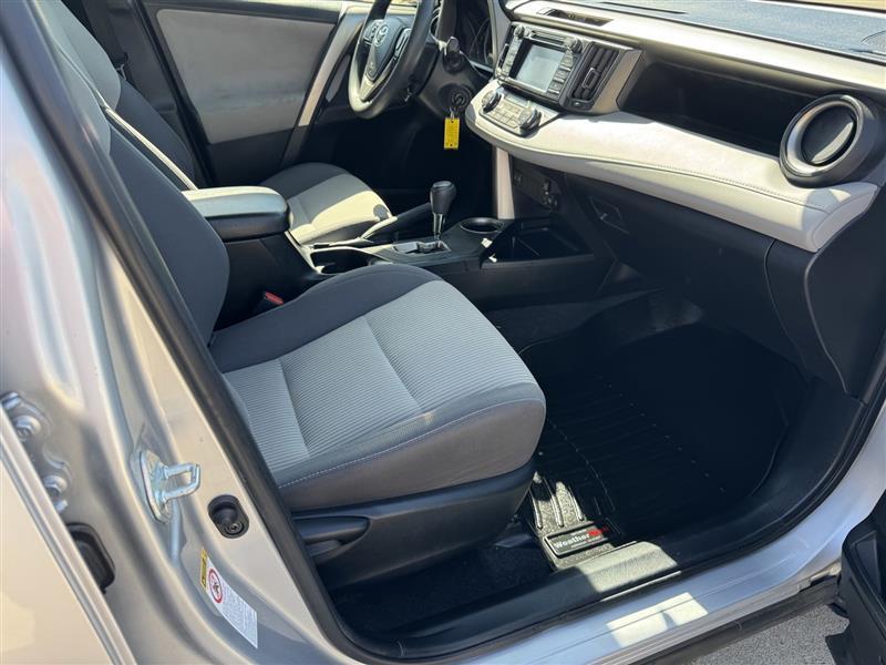 Toyota RAV4 XLE AWD 2015