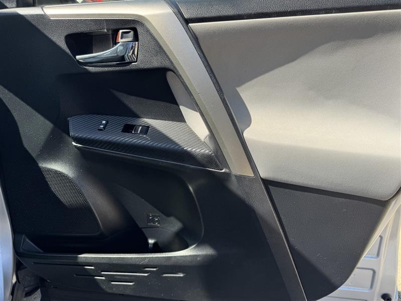 Toyota RAV4 XLE AWD 2015