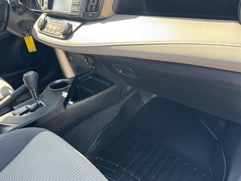 Toyota RAV4 XLE AWD 2015