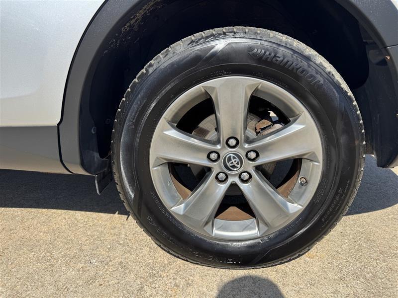 Toyota RAV4 XLE AWD 2015