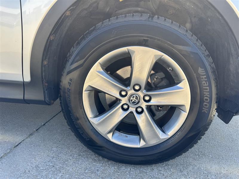 Toyota RAV4 XLE AWD 2015