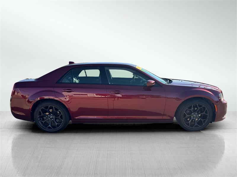 Chrysler 300 photo 8