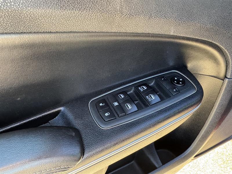 Chrysler 300 photo 12