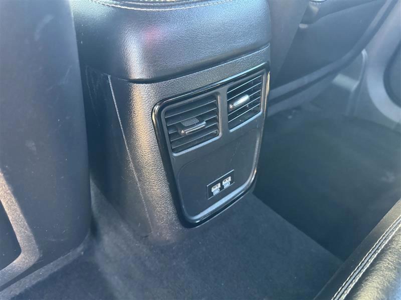 Chrysler 300 photo 24