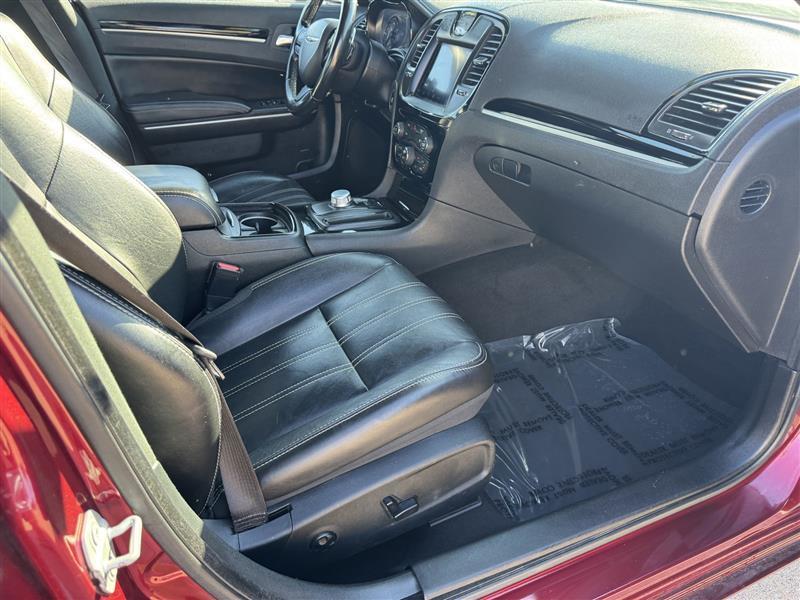 Chrysler 300 photo 29