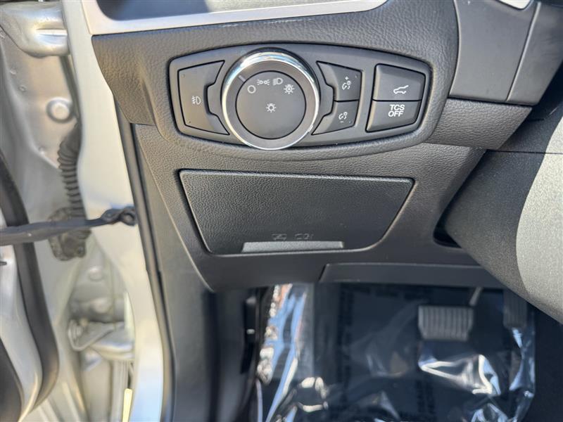 Ford Edge photo 16