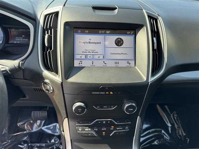 Ford Edge photo 17