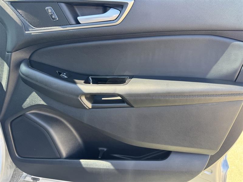 Ford Edge photo 34