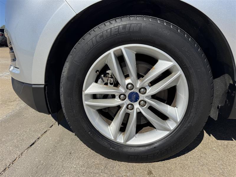 Ford Edge photo 39