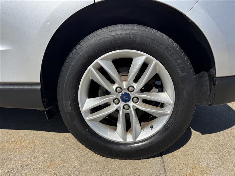 Ford Edge photo 40