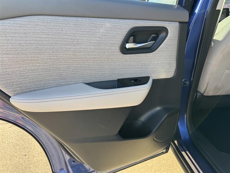 Nissan Rogue SV 2021