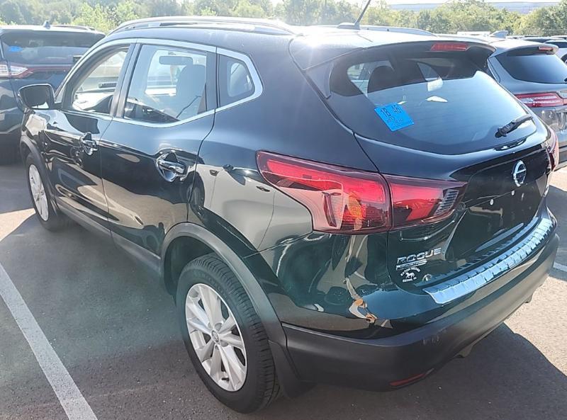 Nissan Rogue Sport SV AWD 2017