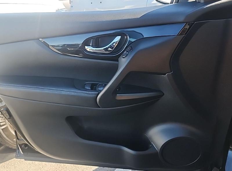 Nissan Rogue Sport SV AWD 2017