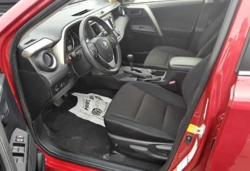 Toyota RAV4 LE AWD 2015