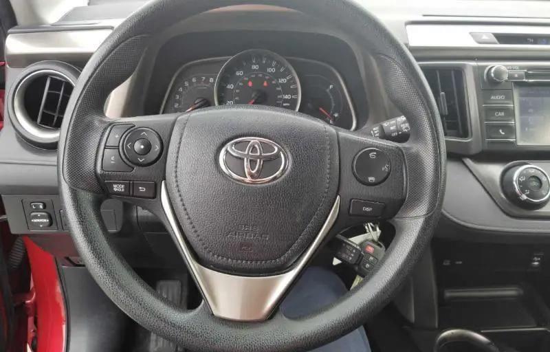 Toyota RAV4 LE AWD 2015