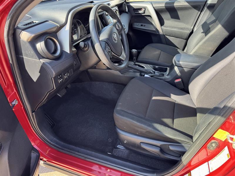 Toyota RAV4 LE AWD 2015