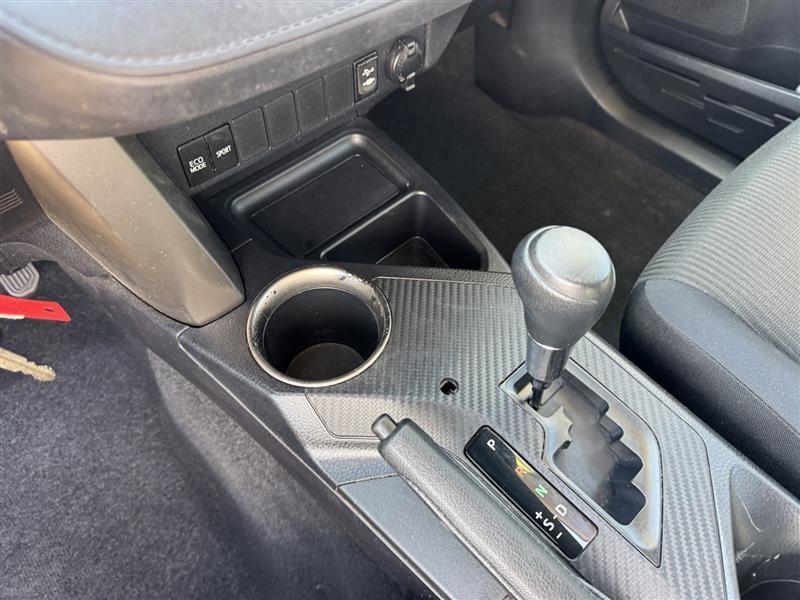 Toyota RAV4 LE AWD 2015